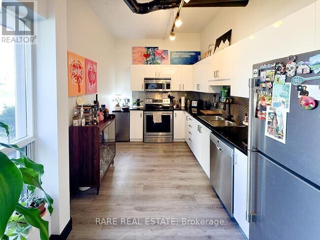 66 Bay St S in Hamilton, ON - Building Photo - Building Photo