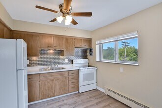 5317 Old Middleton Rd in Madison, WI - Building Photo - Building Photo