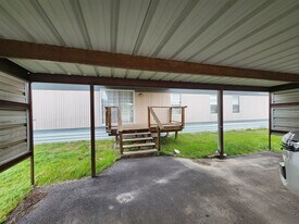 4819 US-281 in Burnet, TX - Building Photo