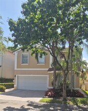 1810 Sweetbay Way in Hollywood, FL - Building Photo - Building Photo