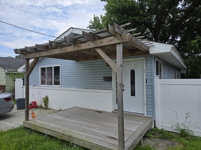 property at 1212 Shell Rd