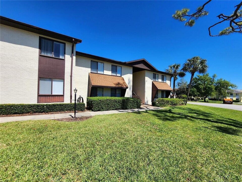552 Fairways Dr in Ocala, FL - Building Photo