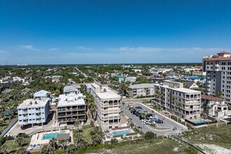 Avenue Four in Jacksonville Beach, FL - Building Photo - Building Photo