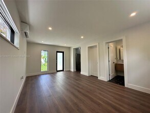 1868 SW 17th St-Unit -A in Miami, FL - Building Photo - Building Photo