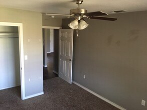 2004 16th St in Lubbock, TX - Building Photo - Building Photo