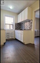 98 Vaughan Rd in Toronto, ON - Building Photo - Building Photo