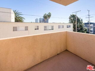 property at 11692 Darlington Ave