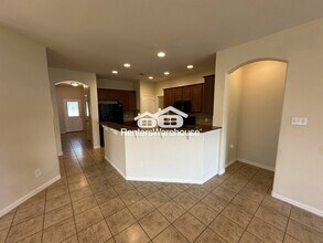 155 Birdwell Ln in Buda, TX - Building Photo - Building Photo