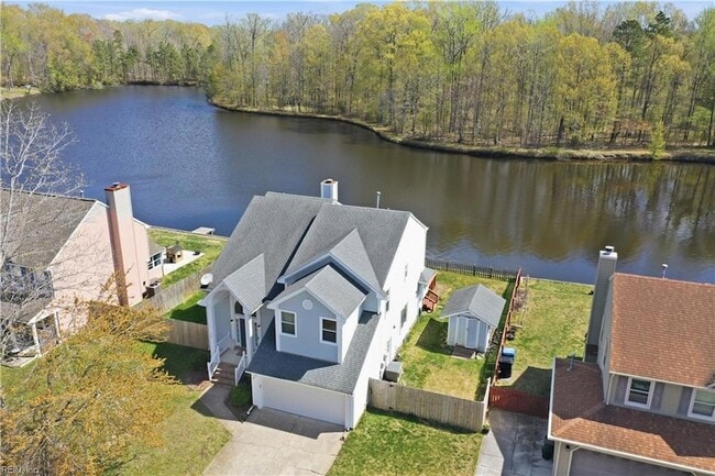 property at 1721 Chestwood Dr