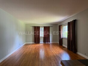 136 Gilbert Ln in Knoxville, TN - Building Photo - Building Photo