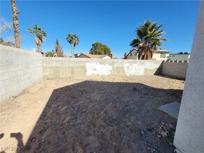 7324 Empress Dr in Las Vegas, NV - Building Photo - Building Photo