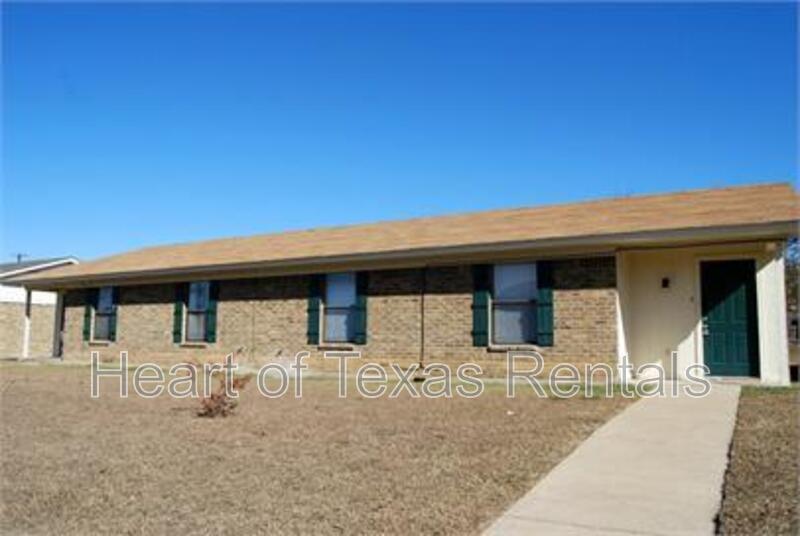2410 Comanche Trl in Waco, TX - Building Photo