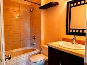 417-417 Vancouver St in Victoria, BC - Building Photo - Building Photo