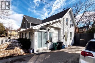 29 Andrew St in Kitchener, ON - Building Photo - Building Photo