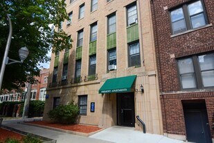 3824 N Fremont St, Unit 212 in Chicago, IL - Building Photo