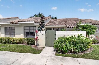 460 Hardwood Pl in Boca Raton, FL - Building Photo - Building Photo