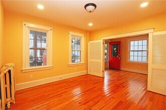 30 Thurston Ave in Newport, RI - Building Photo - Building Photo