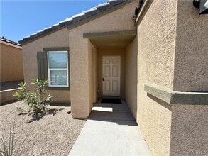 2388 Tapatio Dr in Bullhead City, AZ - Building Photo - Building Photo