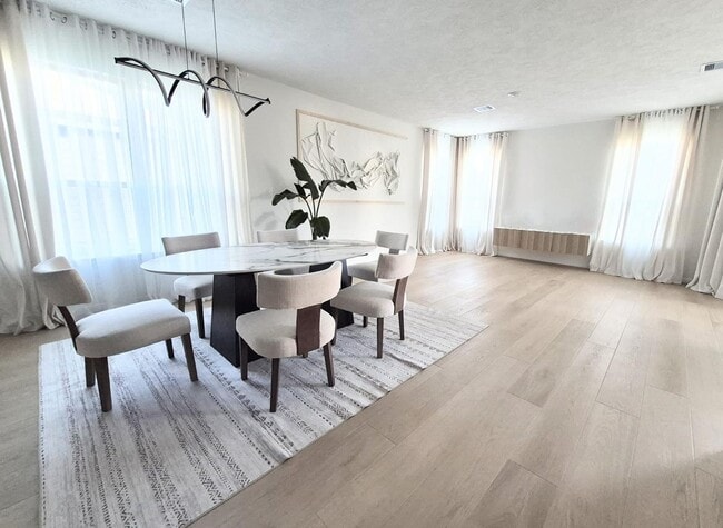 property at 41818 Buckskin