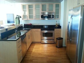 255 N Sierra St in Reno, NV - Foto de edificio - Building Photo