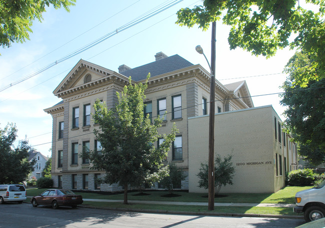 Michigan School Victorian Village in Columbus, OH - Building Photo - Building Photo