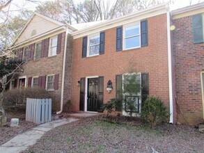1716 Twin Brooks Dr SE in Marietta, GA - Building Photo - Building Photo