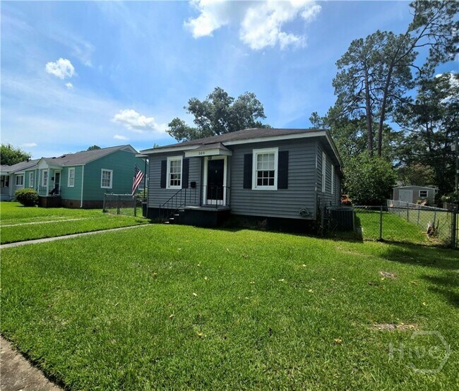 309 E 58th St in Savannah, GA - Building Photo - Building Photo