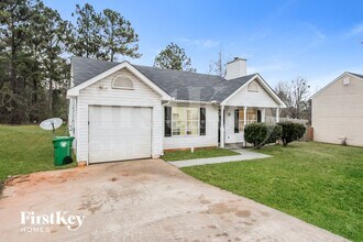 3342 Crestview Ct in Ellenwood, GA - Building Photo - Building Photo