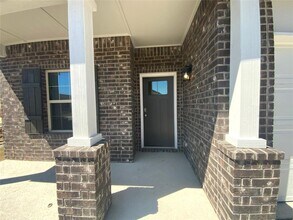 716 Red Barn Bnd in New Braunfels, TX - Building Photo - Building Photo