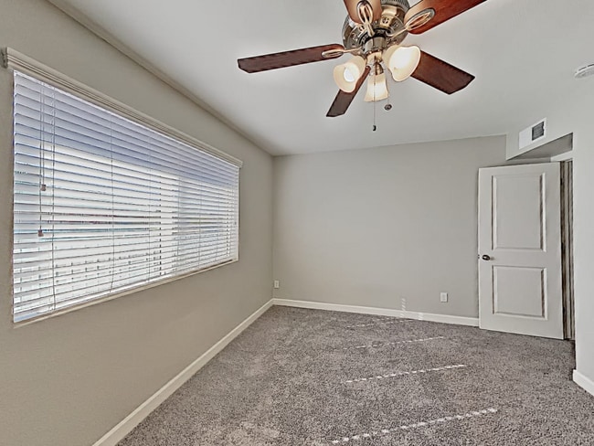 1893 E Ellis Dr in Tempe, AZ - Building Photo - Building Photo