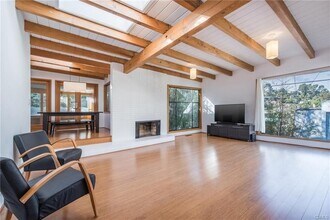 2828 Pacific View Trail in Los Angeles, CA - Building Photo - Building Photo
