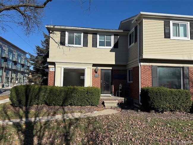 property at 1111 Holland St