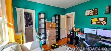 52 Babcock St in Brookline, MA - Building Photo - Building Photo