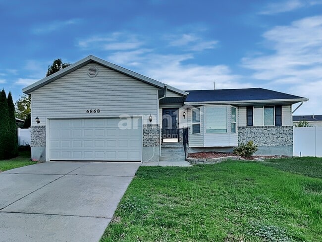 property at 6868 Jackling Way