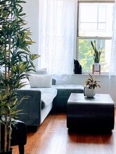 2559 W Fullerton Ave, Unit 2E in Chicago, IL - Foto de edificio - Building Photo