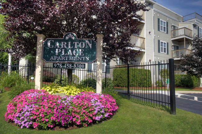 CARLTON PLACE in Lowell, MA - Building Photo - Building Photo