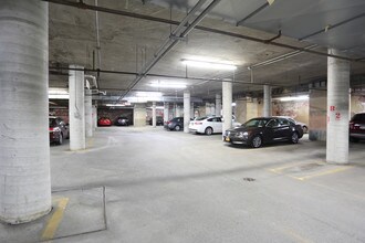 Deys Plaza Apartments in Syracuse, NY - Building Photo - Interior Photo