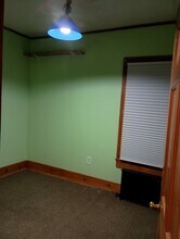 105 L St in Montague, MA - Building Photo - Building Photo