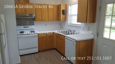 10661 George Stacey Rd in Elberta, AL - Building Photo - Building Photo
