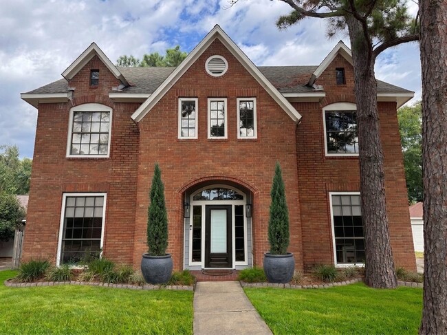 16906 Scenic Lakes Way