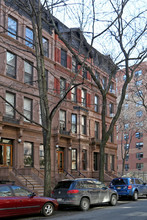 64 W 89th St in New York, NY - Building Photo - Building Photo