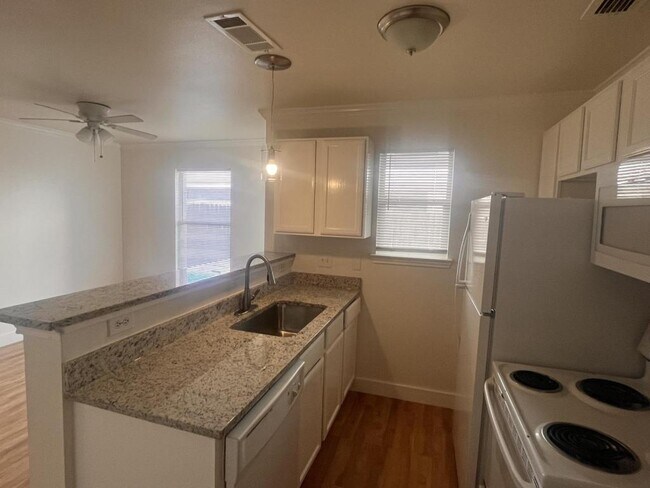 1208 Village Garden Dr in Azle, TX - Building Photo - Building Photo