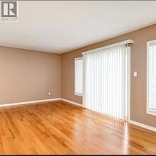 10 Verona St in Kitchener, ON - Building Photo - Building Photo