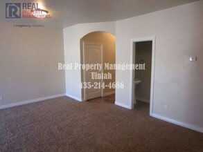 451 E Red Fox Ln in Vernal, UT - Building Photo - Building Photo