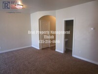 451 E Red Fox Ln in Vernal, UT - Building Photo - Building Photo