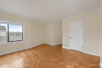 401 Corbett Ave in San Francisco, CA - Building Photo - Building Photo