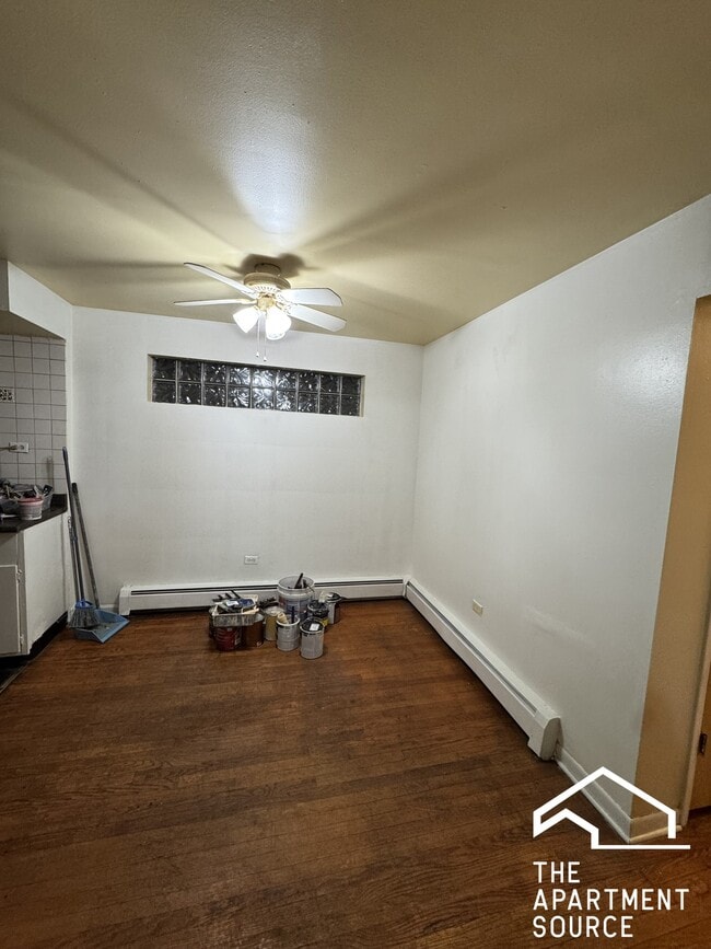 7528 N Claremont Ave, Unit 2 in Chicago, IL - Building Photo - Building Photo