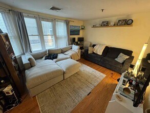 126 Tudor St, Unit 1 in Boston, MA - Building Photo - Building Photo
