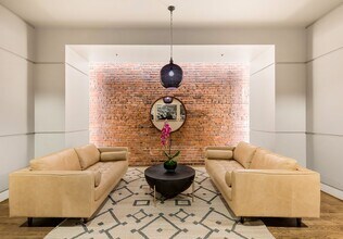 97 S Jackson St in Seattle, WA - Building Photo - Building Photo