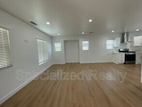 1135 Scofield Dr in Glendale, CA - Building Photo - Building Photo
